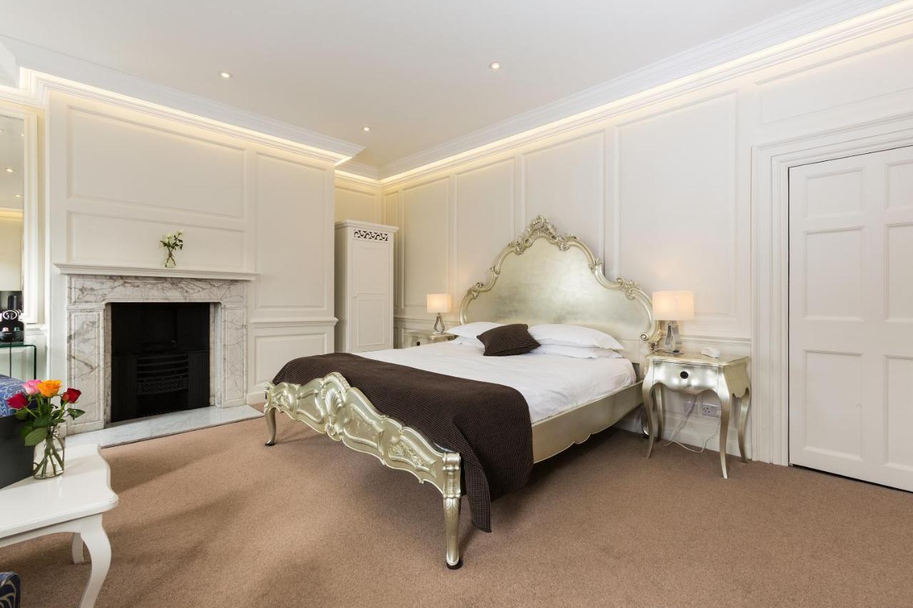 The Bell Inn Hotel Horndon-on-the-Hill Екстер'єр фото