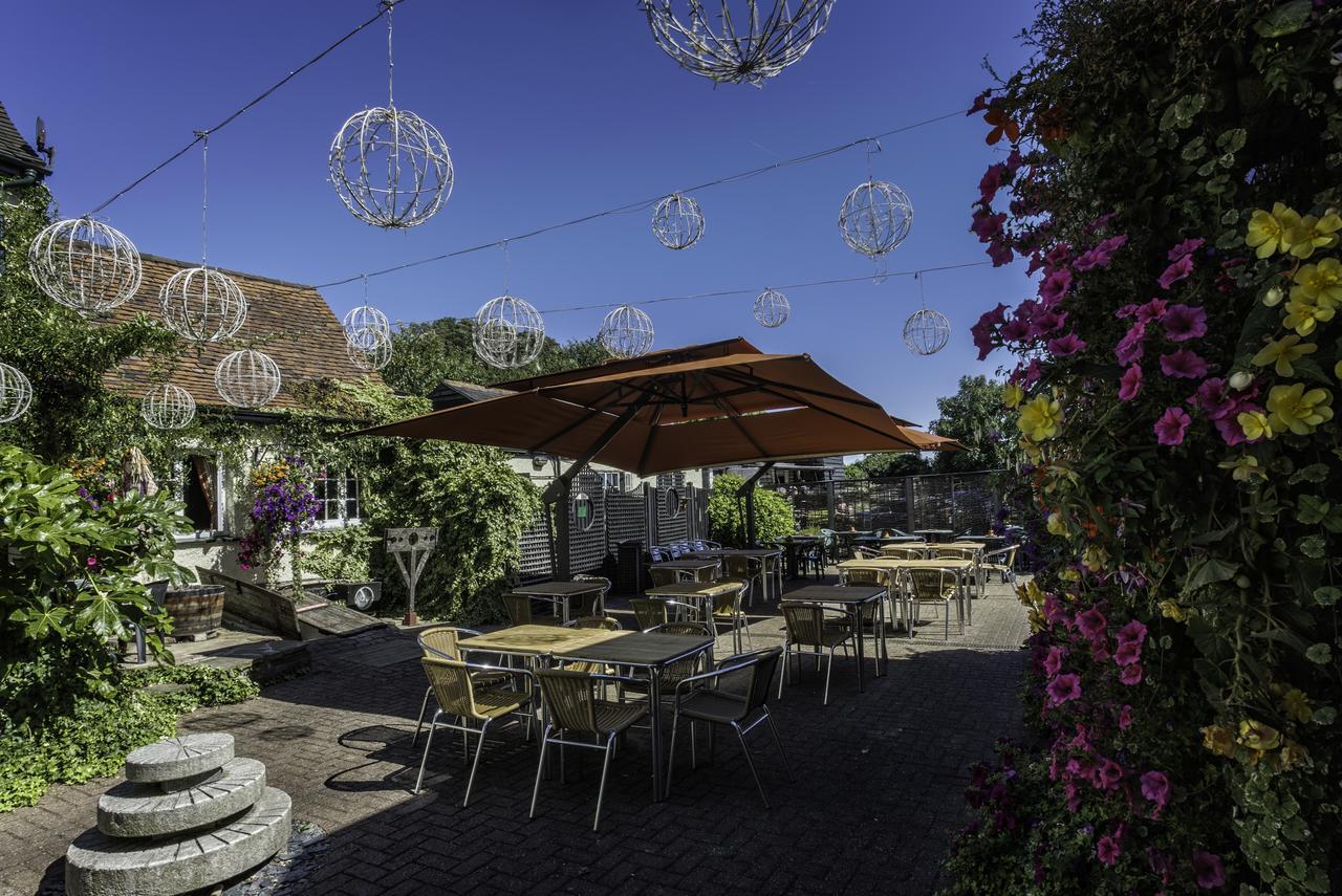 The Bell Inn Hotel Horndon-on-the-Hill Екстер'єр фото