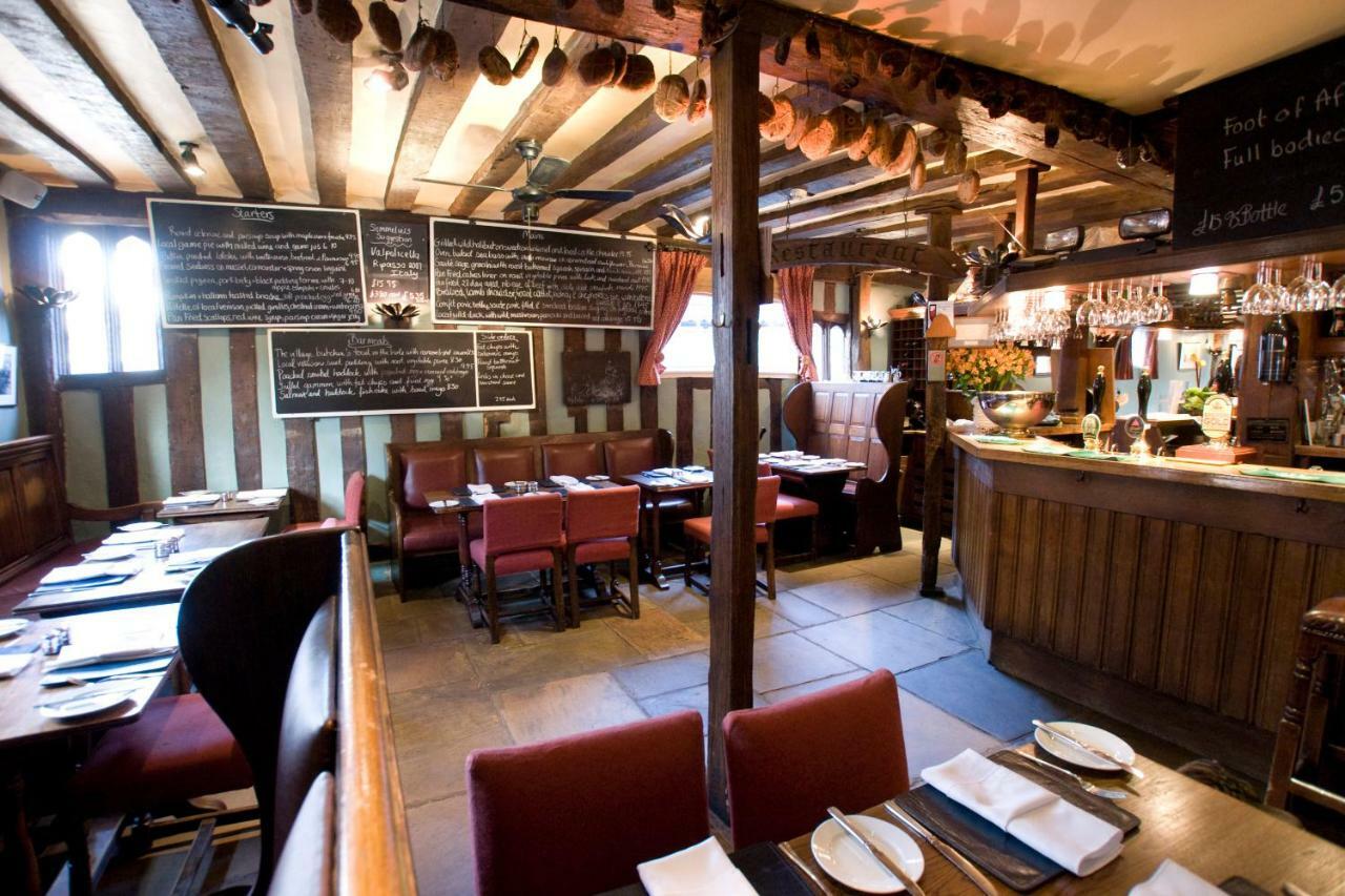 The Bell Inn Hotel Horndon-on-the-Hill Екстер'єр фото